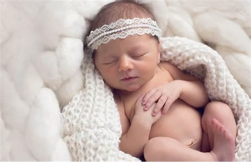 "An toàn và Êm ái": Yếu tố Quan trọng Nhất trong Chụp ảnh Em bé Sơ sinh