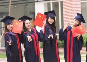 Chụp ảnh lễ tốt nghiệp