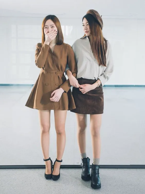 Chụp ảnh Lookbook Thời trang: Nghệ thuật Trình bày Bộ sưu tập và Khẳng định Phong cách Thương hiệu qua Hình ảnh!
