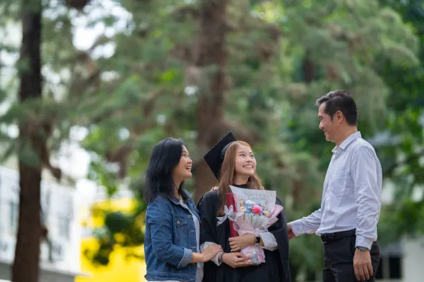 Chụp ảnh kỷ yếu: Lưu giữ Thanh xuân, Ghi dấu Tình bạn và Khoảnh khắc Đáng nhớ Thời Học sinh/Sinh viên!