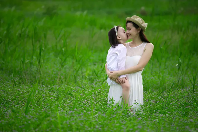 Chụp ảnh Mẹ và Bé - Tuyệt tác Kỷ niệm Tình yêu