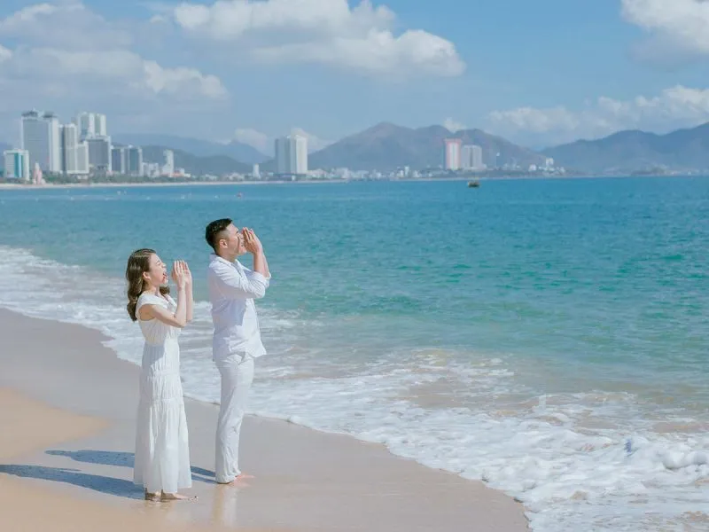 Vì sao Nha Trang lại "hút hồn" các cặp đôi chụp ảnh cưới?